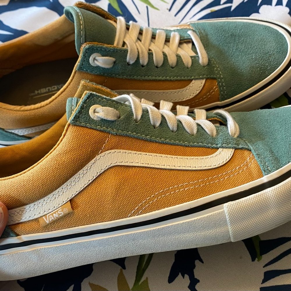 Vans Old Skool Pro Shoes | Oak Buff/Oil Blue | Size 9.5